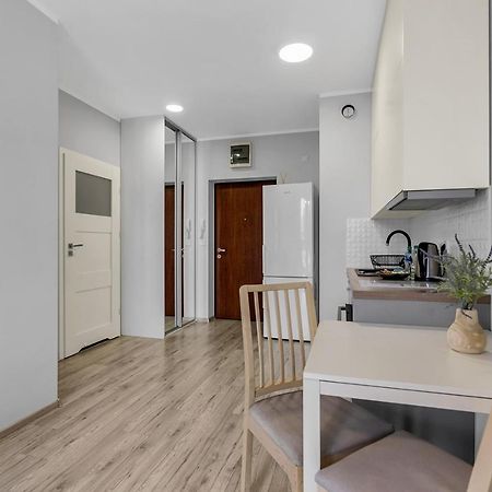 Wlochy Klinkierowa Comfort Apartment Varšava Exteriér fotografie