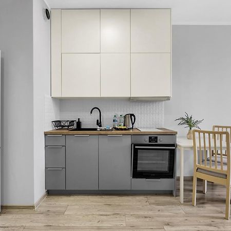 Wlochy Klinkierowa Comfort Apartment Varšava Exteriér fotografie